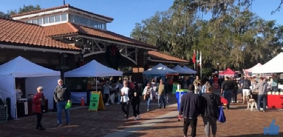 Lively ambiance at Winter Garden Farmers Market