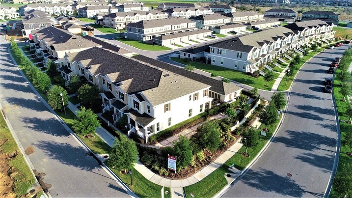 The Townhomes in Summerlake