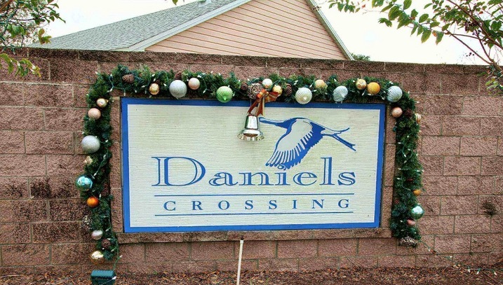 Daniels Cove Dr in Daniels Crossing
