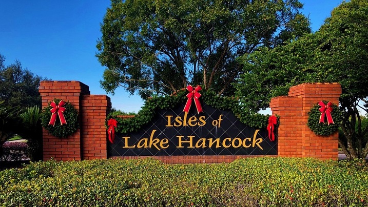 Isles of Lake Hancock Entrance